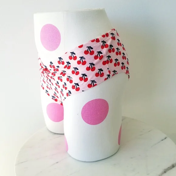 Victoria's Secret PINK Vintage Limited Edition Cherry Low Rise Cheeky Panty NWT